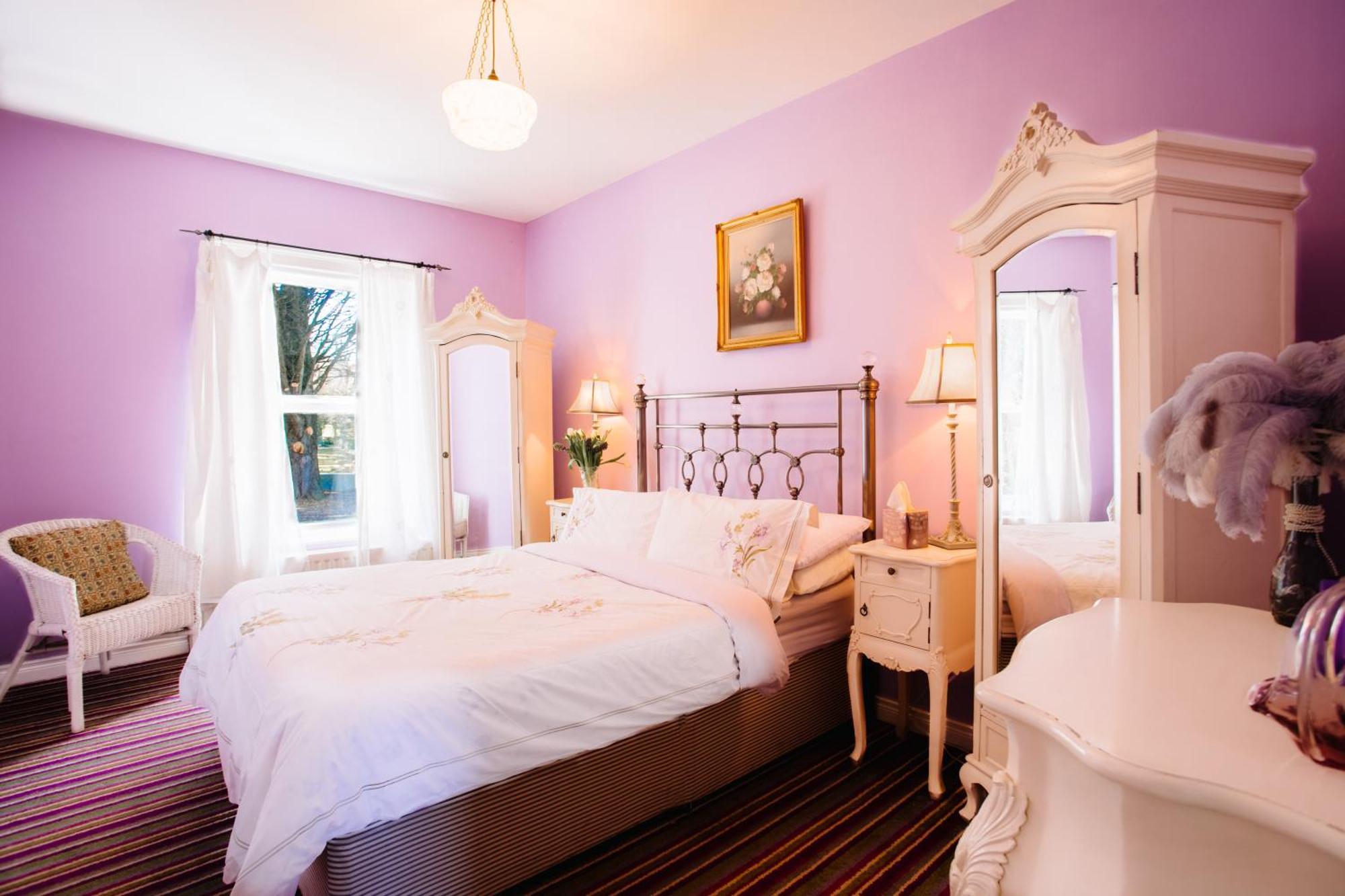 Brookhall Cottages Лисбърн Стая снимка